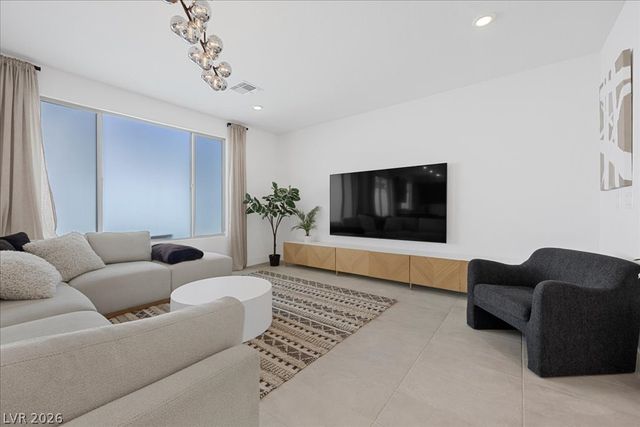10232 Eden Mountain Street, Las Vegas, NV 89141