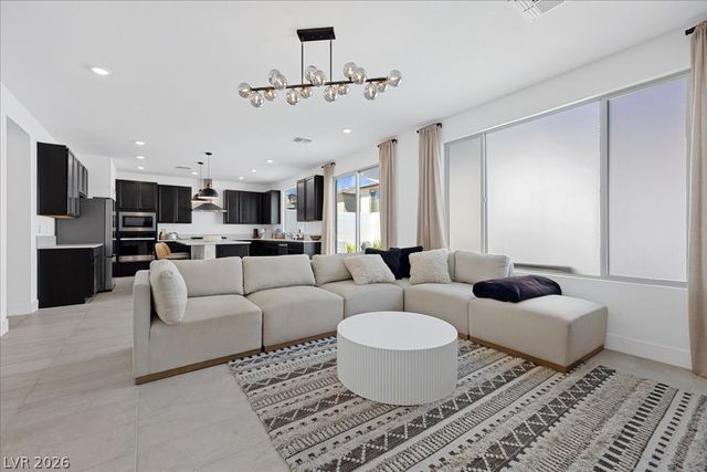 10232 Eden Mountain Street, Las Vegas, NV 89141