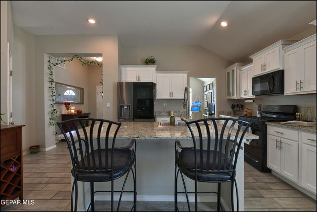 477 DESERTS Drive, Socorro, TX 79927