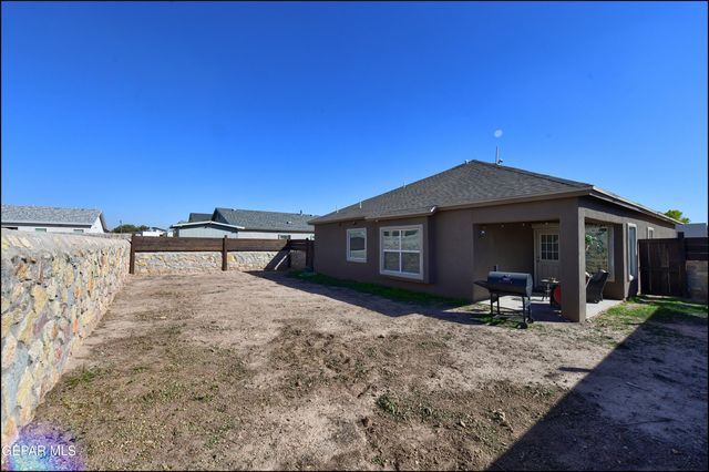477 DESERTS Drive, Socorro, TX 79927