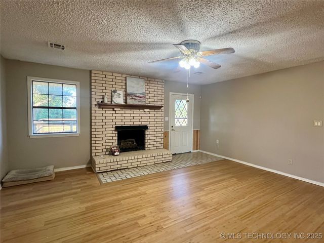 140 W Harris Road, Muskogee, OK 74401