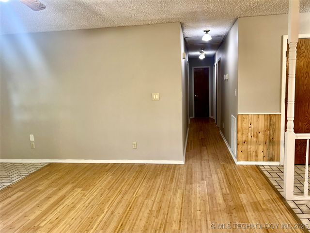 140 W Harris Road, Muskogee, OK 74401