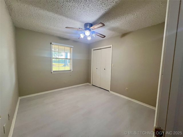 140 W Harris Road, Muskogee, OK 74401