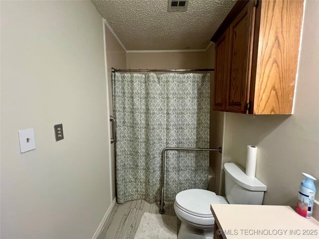 140 W Harris Road, Muskogee, OK 74401