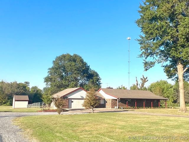 140 W Harris Road, Muskogee, OK 74401