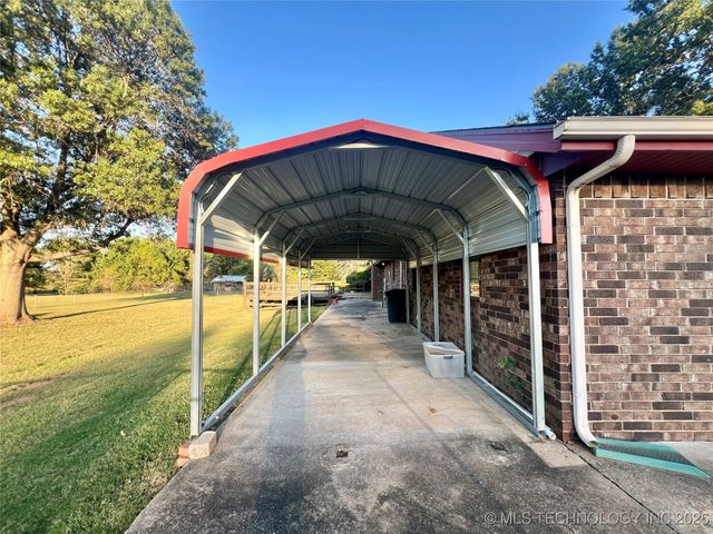 140 W Harris Road, Muskogee, OK 74401