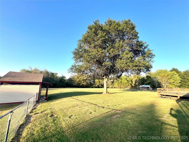 140 W Harris Road, Muskogee, OK 74401