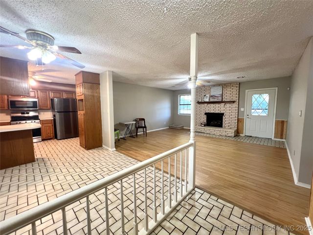 140 W Harris Road, Muskogee, OK 74401