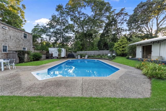 36 Argonne Road W, Hampton Bays, NY 11946
