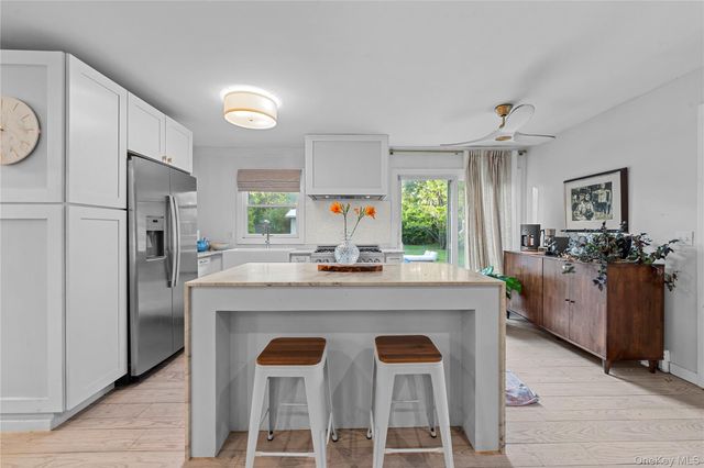 36 Argonne Road W, Hampton Bays, NY 11946