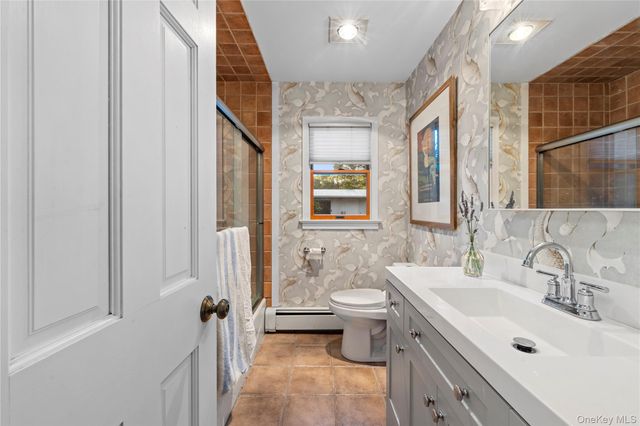 36 Argonne Road W, Hampton Bays, NY 11946