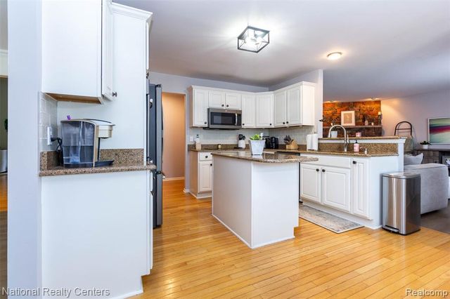 46694 Crosswick, Canton, MI 48187