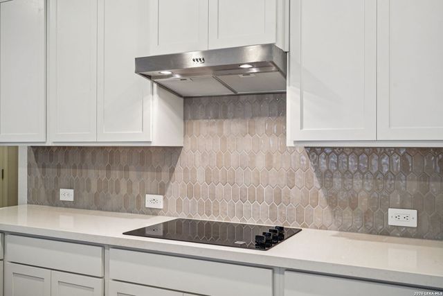 927 Earp Blvd, San Antonio, TX 78260