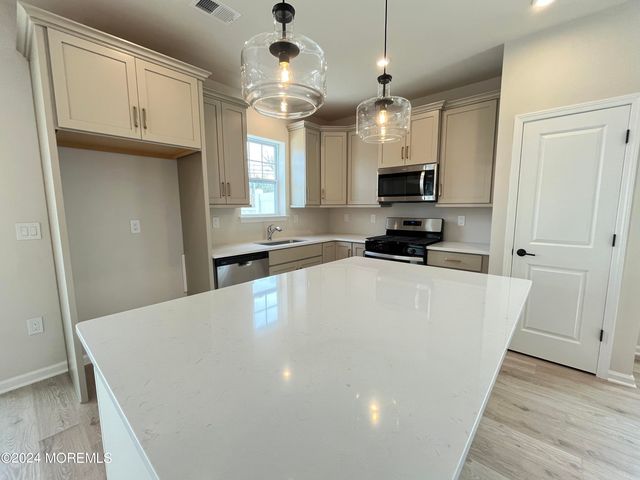 36 Chapel Lane, Wall, NJ 07753