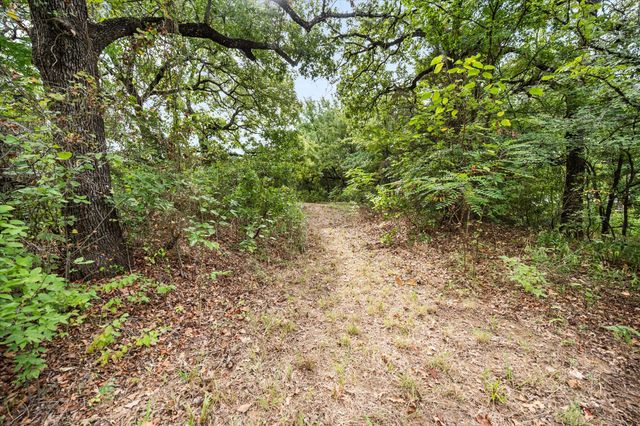 5397 Wagon Trail, Fort Worth, TX 76140