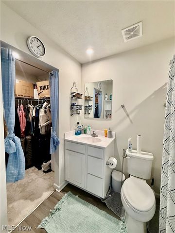 114 Slate Ridge Drive 9, Barberton, OH 44203
