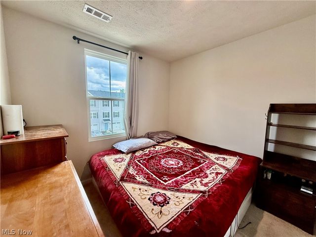 114 Slate Ridge Drive 9, Barberton, OH 44203