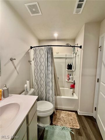 114 Slate Ridge Drive 9, Barberton, OH 44203