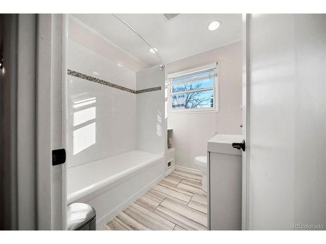 4949 E 6th Avenue Pkwy, Denver, CO 80220