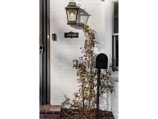 4949 E 6th Avenue Pkwy, Denver, CO 80220