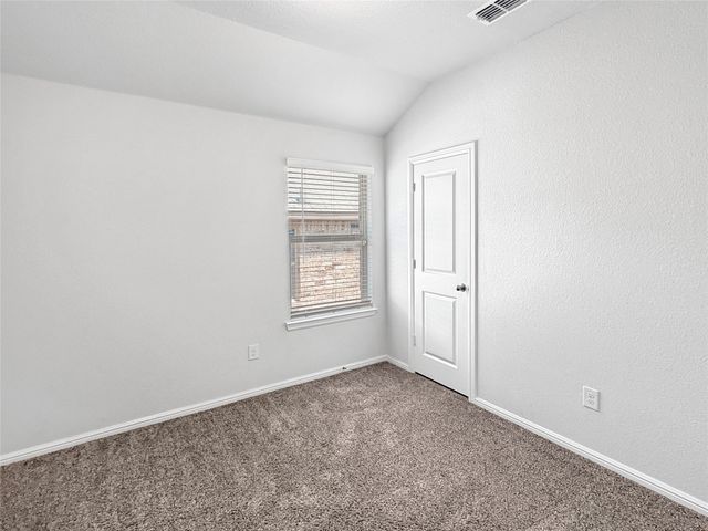 9749 Walnut Cove Drive, Fort Worth, TX 76108