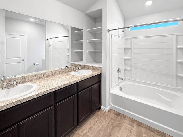 9749 Walnut Cove Drive, Fort Worth, TX 76108