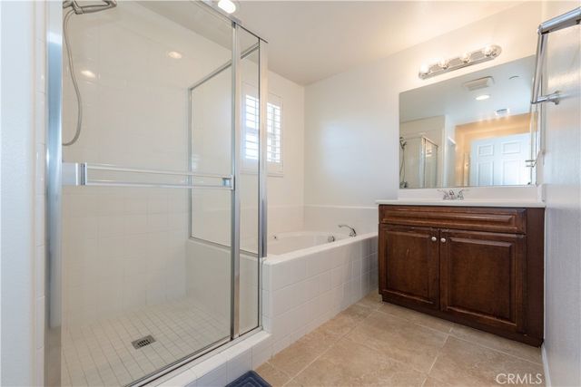 142 Full Moon, Irvine, CA 92618