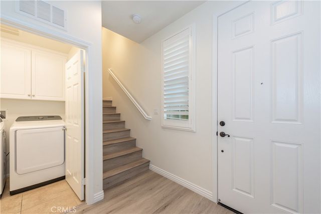 142 Full Moon, Irvine, CA 92618