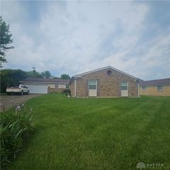 5917 Fairgrove Way, Dayton, OH 45426