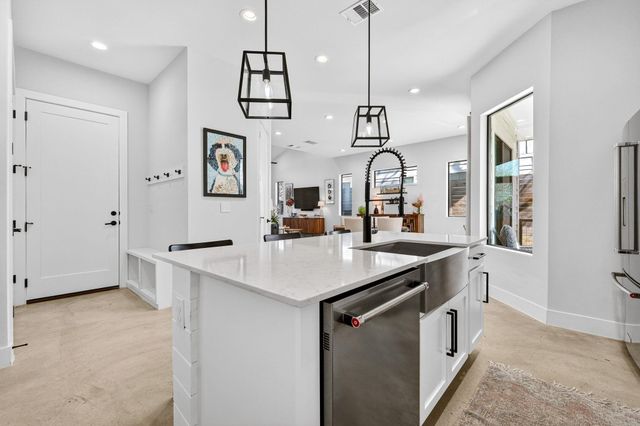 5313 Woodrow Ave 1, Austin, TX 78756