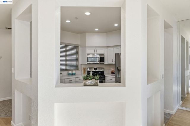 7318 Bower Ln, Dublin, CA 94568