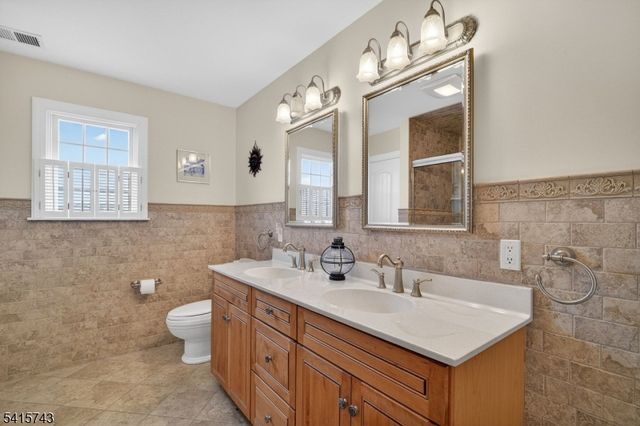 210 Carter Ave, Point Pleasant Beach Boro, NJ 08742