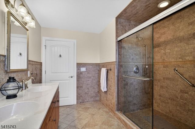 210 Carter Ave, Point Pleasant Beach Boro, NJ 08742