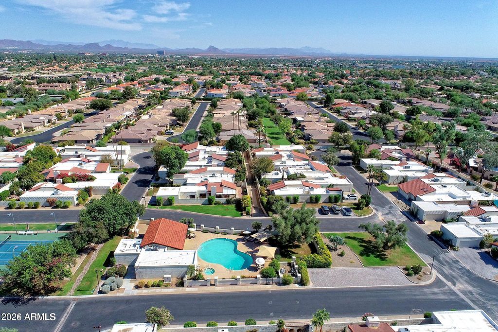 Image 35 of property listing at 7328 E TUCKEY Lane, Scottsdale, AZ 85250