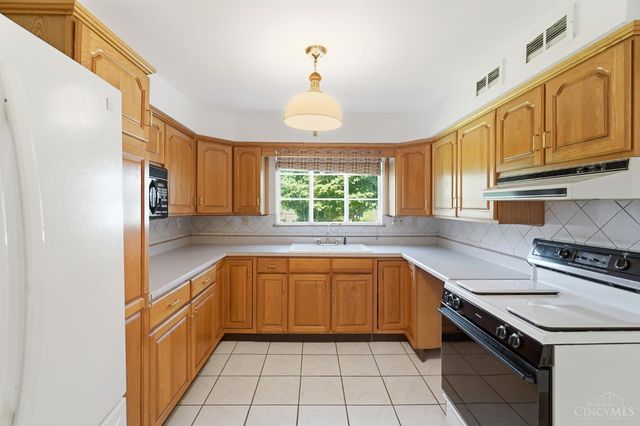 3841 Kilbourne Avenue, Cincinnati, OH 45209