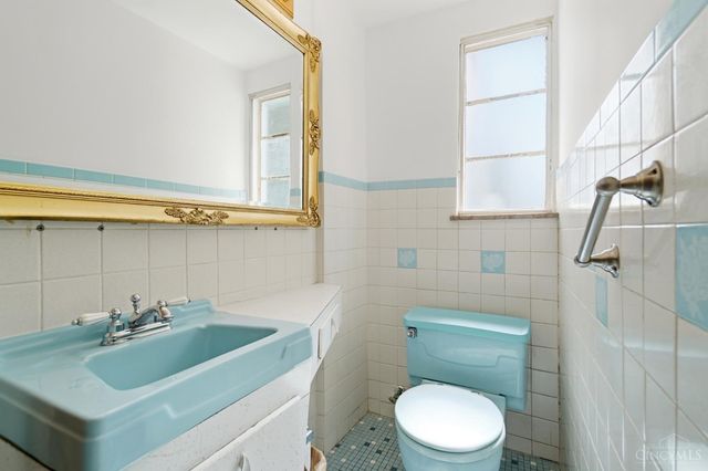 3841 Kilbourne Avenue, Cincinnati, OH 45209