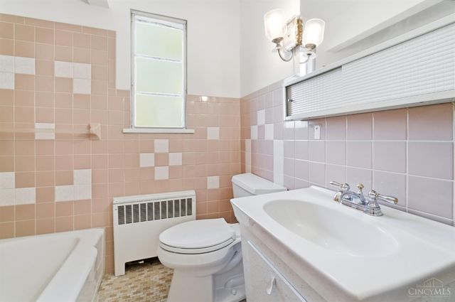 3841 Kilbourne Avenue, Cincinnati, OH 45209