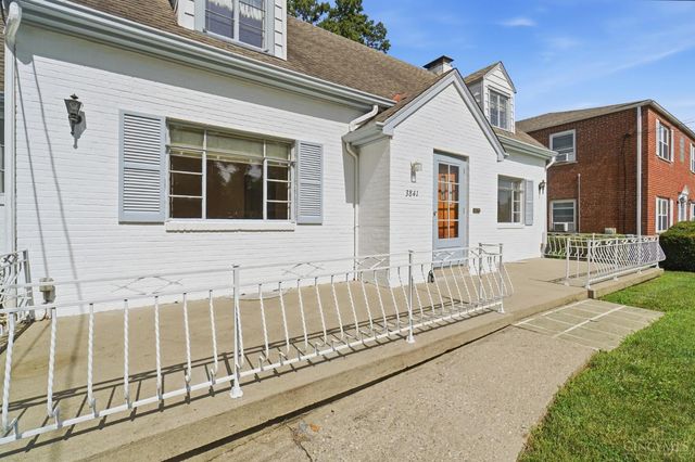 3841 Kilbourne Avenue, Cincinnati, OH 45209