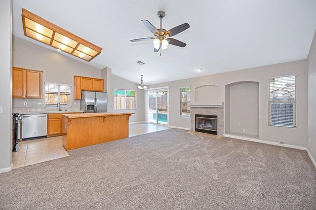 1641 Grouse Run Cir, Roseville, CA 95747