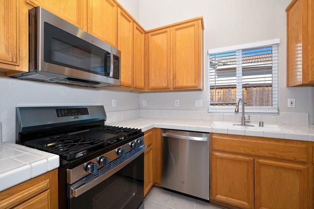 1641 Grouse Run Cir, Roseville, CA 95747