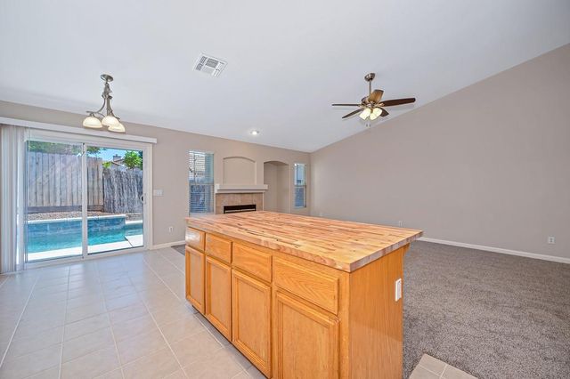 1641 Grouse Run Cir, Roseville, CA 95747