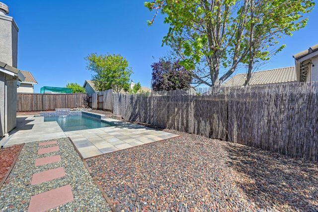 1641 Grouse Run Cir, Roseville, CA 95747
