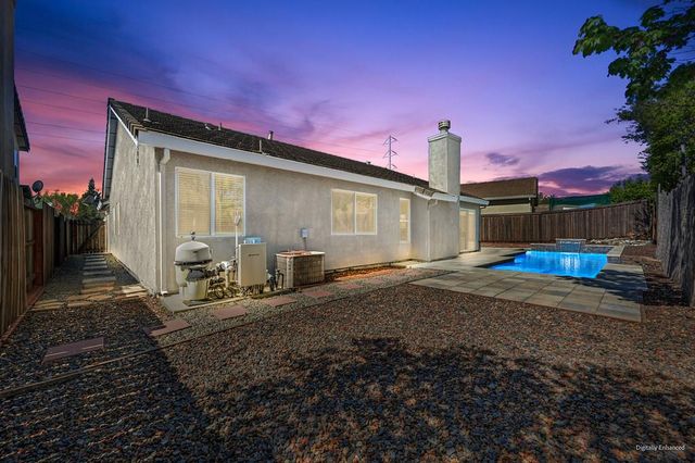 1641 Grouse Run Cir, Roseville, CA 95747