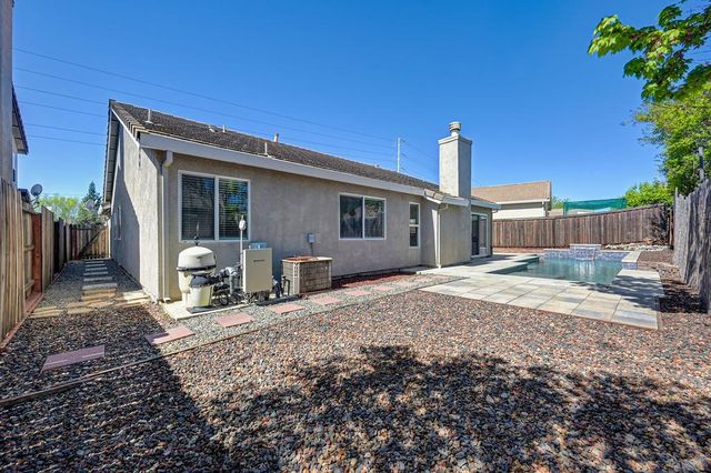 1641 Grouse Run Cir, Roseville, CA 95747