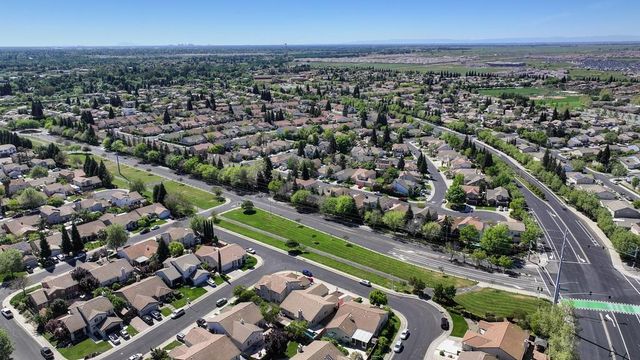 1641 Grouse Run Cir, Roseville, CA 95747