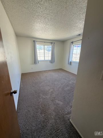 22608 Mariposa Road, Tehachapi, CA 93561