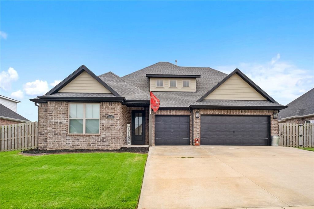 1531 Blue Moon Road, Centerton, AR 72719