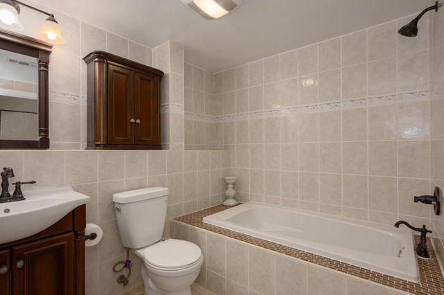 11 SILVER HILL CT, Perry Hall, MD 21128