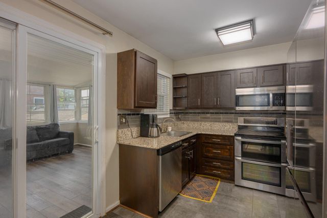 11 SILVER HILL CT, Perry Hall, MD 21128