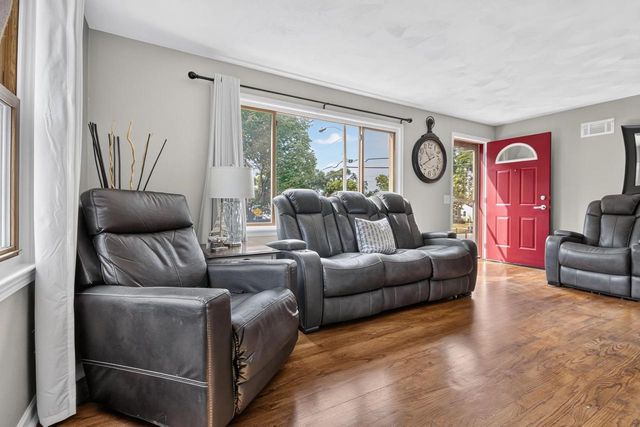 3918 Rockwell Drive, Madison, WI 53714